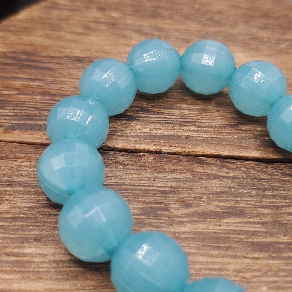 B2528 sky blue facetβ beaded bracelet - Picture 2 of 2